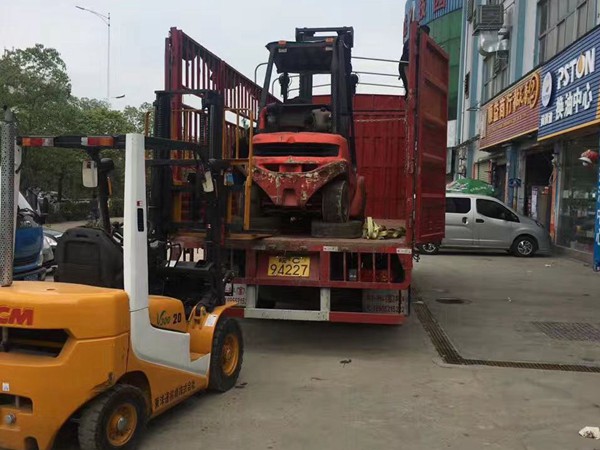 小型設備物流運輸案例8